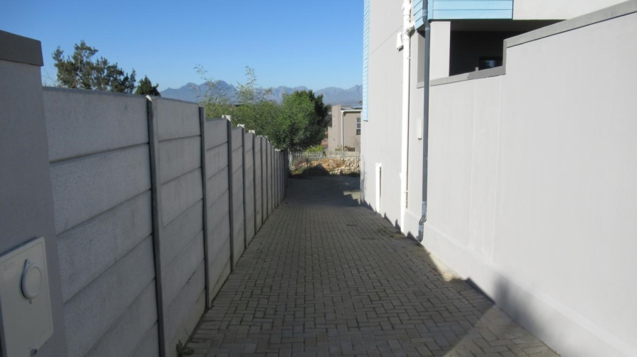 3 Bedroom Property for Sale in Langeberg Ridge Western Cape